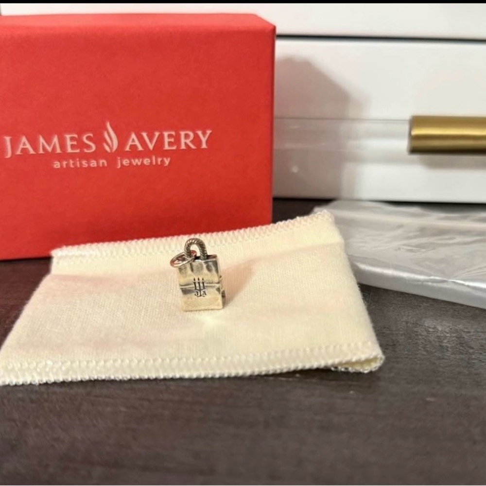 Retired james avery shopping bag charm new
